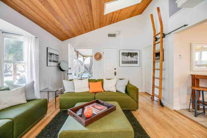 Unique Airbnbs in Ojai, California: Downtown Cottage