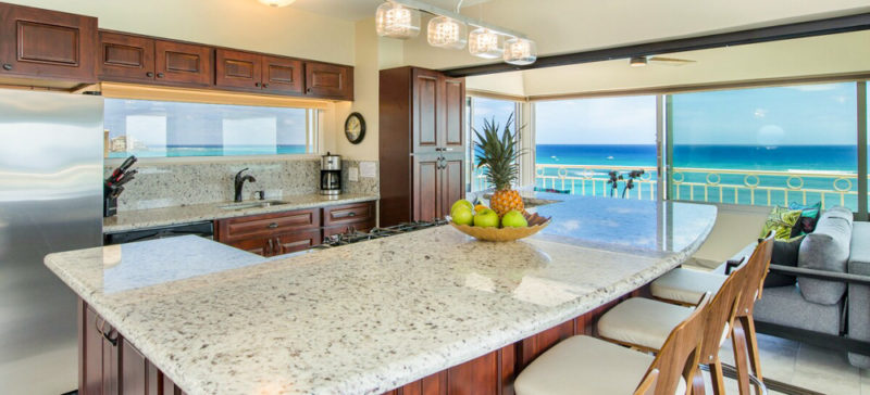 Unique Waikiki Airbnbs & Vacation Rentals: Waikiki Shore Beachfront Condo