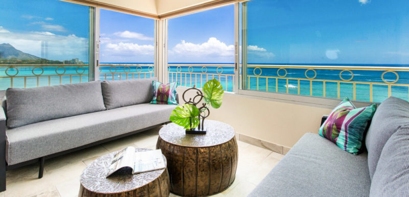 Waikiki Airbnb Vacation Homes & Rentals: Waikiki Shore Beachfront Condo