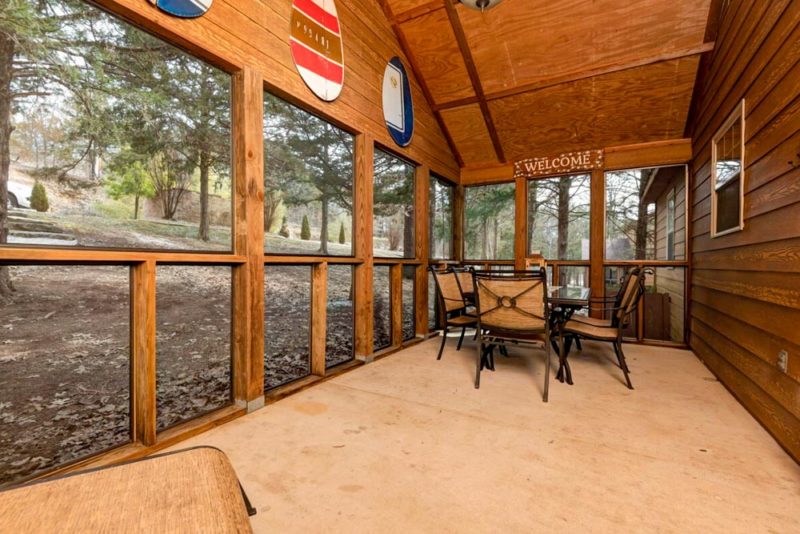 Airbnbs in Branson, Missouri Vacation Homes: Pilot's Lounge Lodge