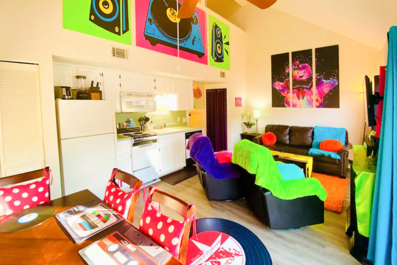 Best Airbnbs in Branson Missouri: Neon Home