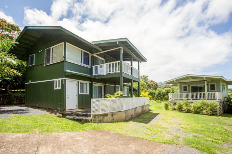 Best Airbnbs in Hana, Hawaii: Adorable Cozy Cottage