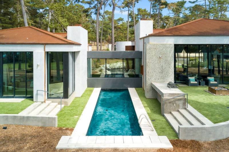 Best Airbnbs in Monterey, California: Modern Golf House