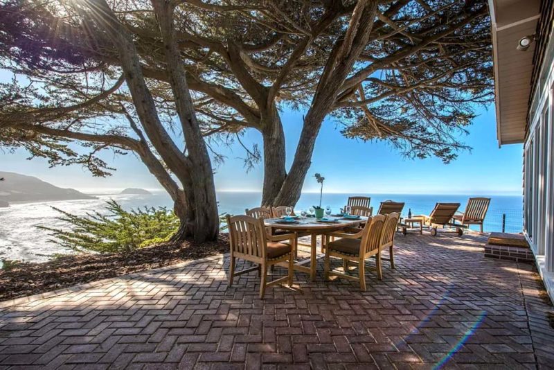 Best Big Sur Airbnbs & Vacation Rentals: Contemporary Cliffside House