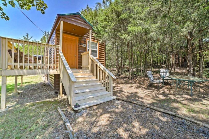 Best Branson Airbnbs & Vacation Rentals: Rustic Cabin
