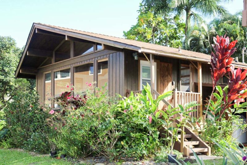 Best Hana Airbnbs & Vacation Rentals: Olamana Organics Farm Cottage