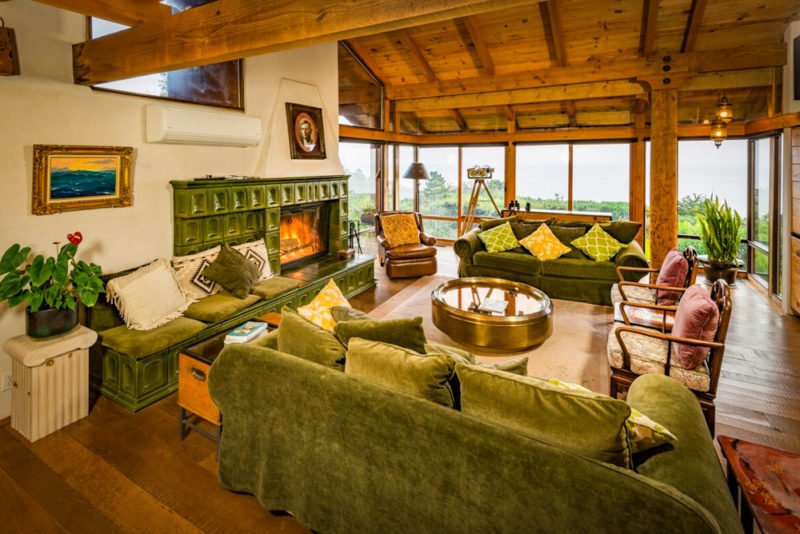 Big Sur Airbnbs & Vacation Homes: Carmel Highlands Cabin