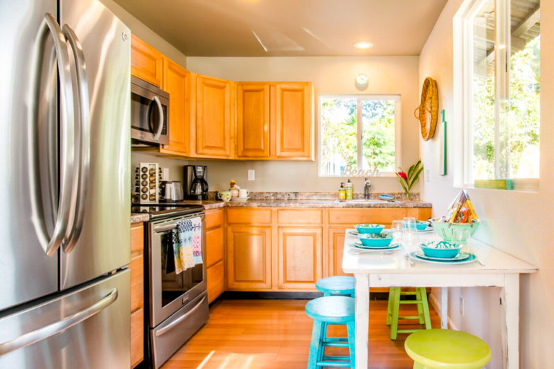 Cool Maui Airbnbs & Vacation Rentals: Colorful Surf Cottage
