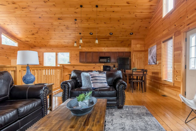 Cool Smoky Mountains Airbnbs & Vacation Rentals: Modern Timber Cabin