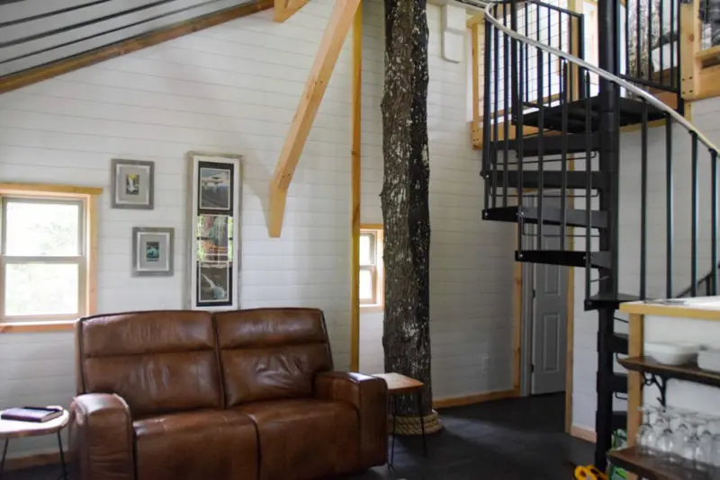 Cool Smoky Mountains Airbnbs & Vacation Rentals: TreEscape Treehouse