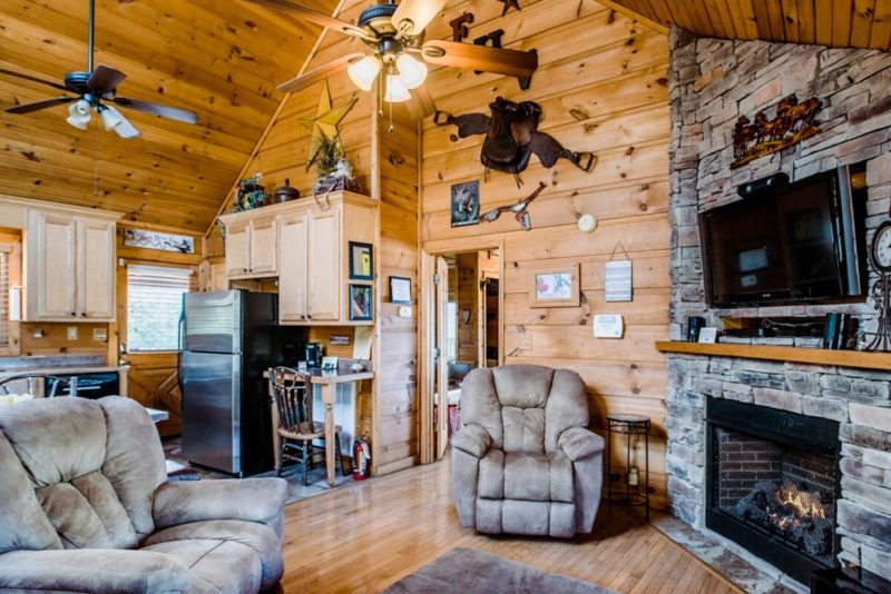 Coolest Airbnbs Great Smoky Mountains National Park: Secluded Cabin