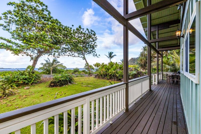 Hana Airbnbs & Vacation Homes: Beachfront House