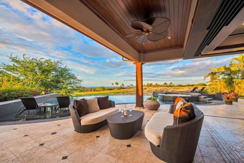 Kona Airbnbs & Vacation Homes: Private Oasis