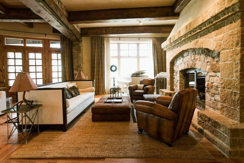 Unique Airbnbs in Aspen, Colorado: Luxury Ranch Villa