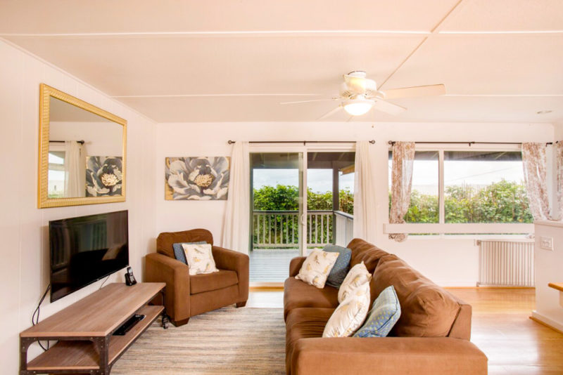 Unique Airbnbs in Hana, Hawaii: Adorable Cozy Cottage