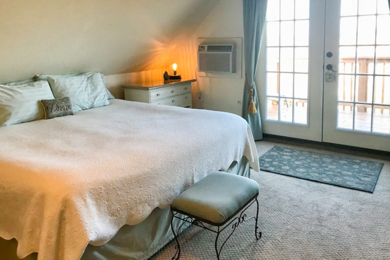 Unique Branson Airbnbs & Vacation Rentals: Eagle's Nest Luxury Suite