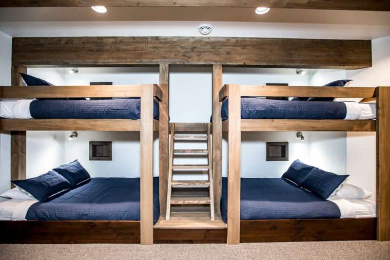 Airbnb Glacier National Park Vacation Home: Wood Run Lodge