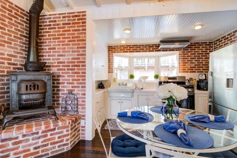 Airbnbs in Huntington Beach, California Vacation Homes: Pink Cottage