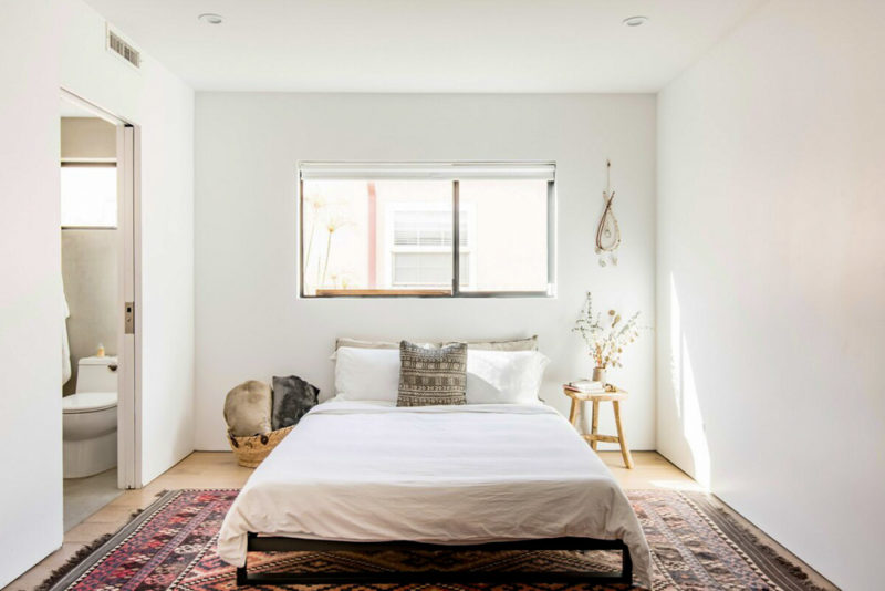 Airbnbs in Santa Monica, California Vacation Homes: Stylish Modern House