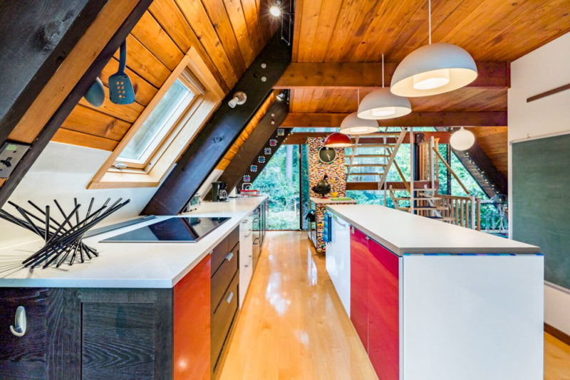 Airbnbs in Seattle, Washington Vacation Homes: Creative Retreat