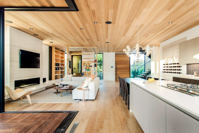 Airbnbs in Venice Beach, California Vacation Homes: Modern Masterpiece House
