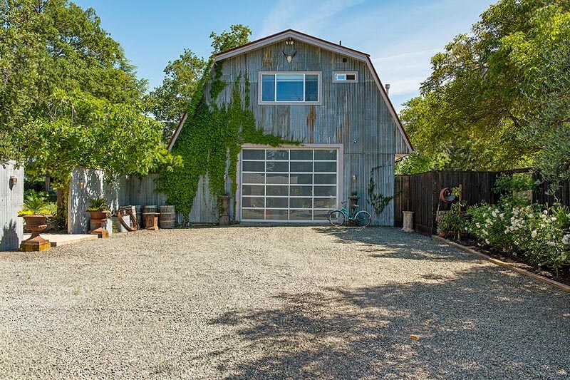 Best Airbnbs in Napa Valley, California: Barn Loft
