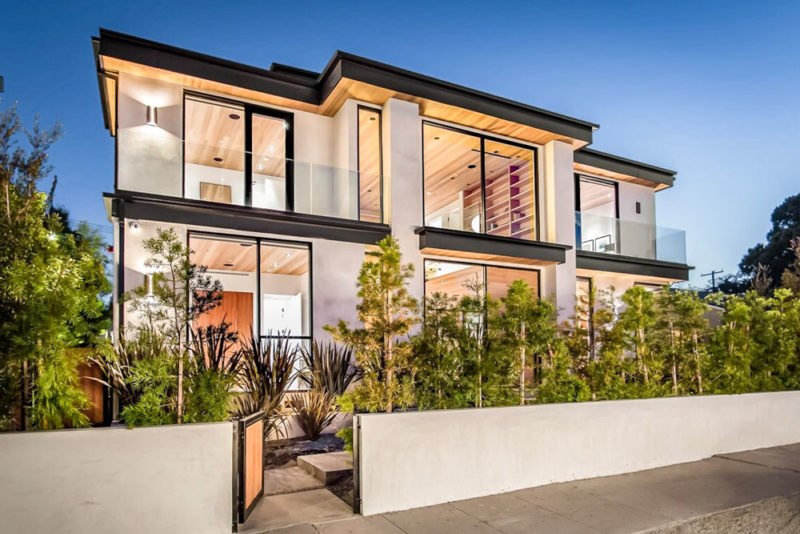 Best Airbnbs in Venice Beach, California: Modern Masterpiece House