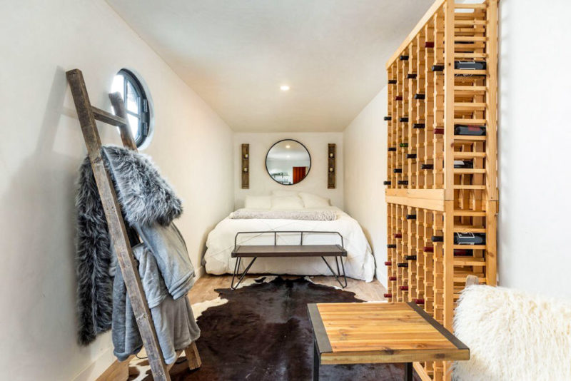 Best Long Beach Airbnbs & Vacation Rentals: Hobbit House
