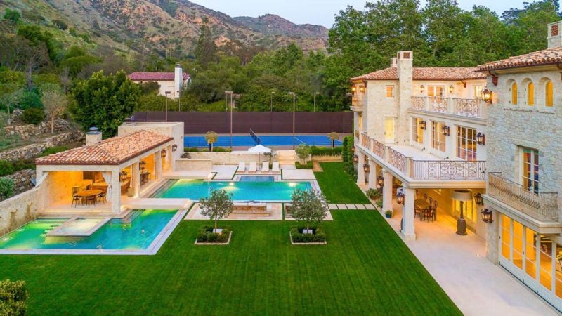 Best Malibu Airbnbs & Vacation Rentals: Mediterranean Manor