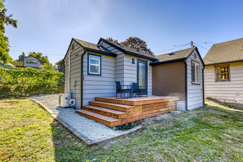 Best Seattle Airbnbs & Vacation Rentals: Modern Tiny House