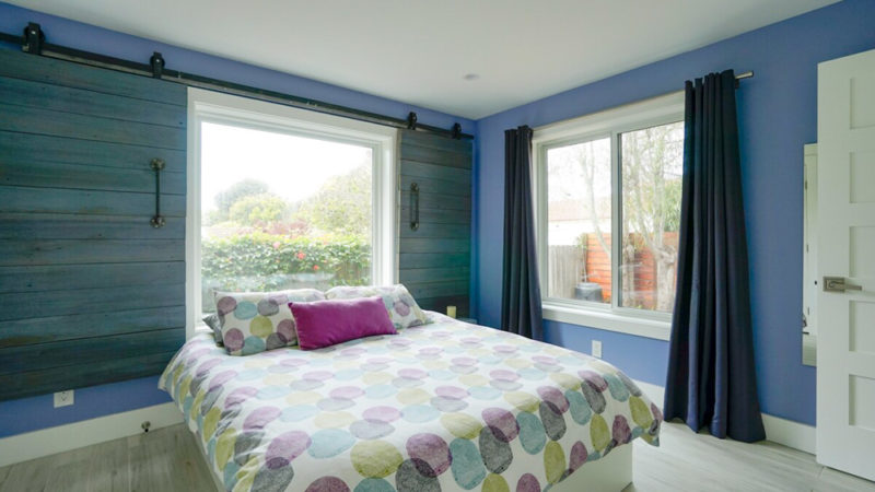Cool Half Moon Bay Airbnbs & Vacation Rentals: Colorful Central Apartment