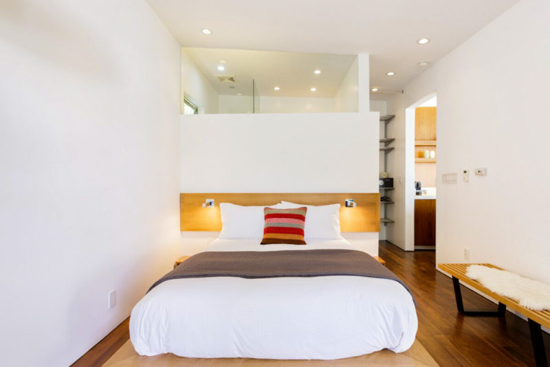 Santa Monica Airbnbs & Vacation Homes: Modern Eco-Home