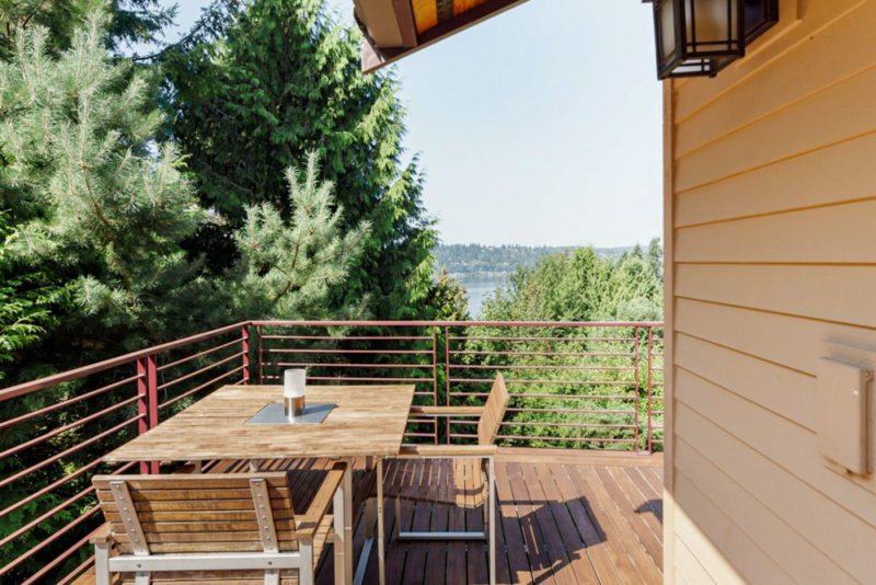 Seattle Airbnbs & Vacation Homes: Forest Retreat