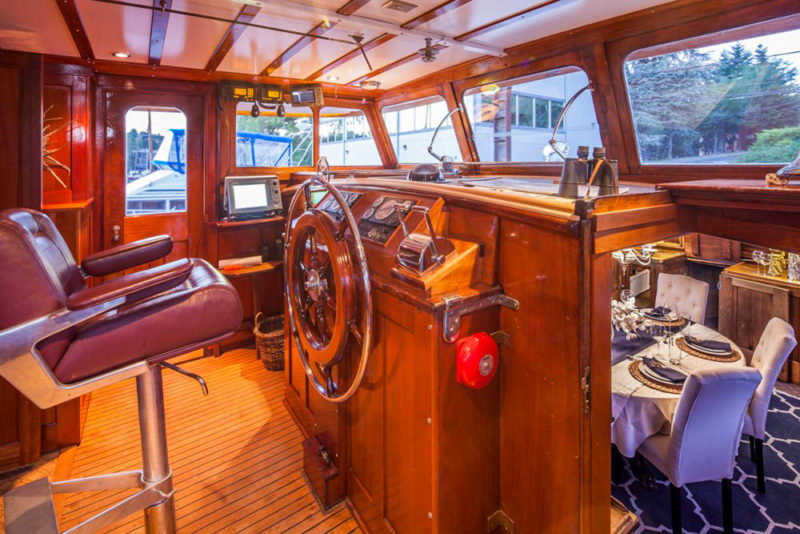 Seattle Airbnbs & Vacation Homes: Historic Yacht
