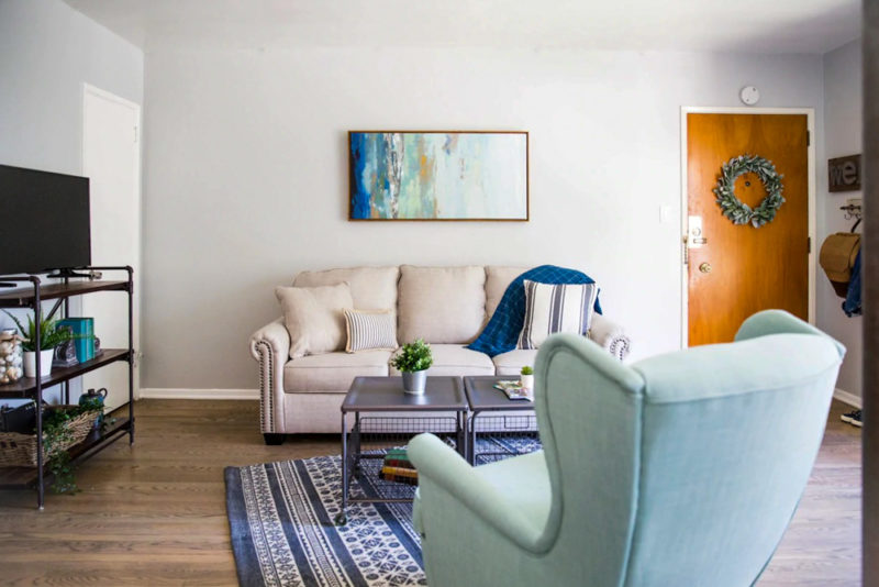 Unique Airbnbs in Long Beach, California: Modern Apartment