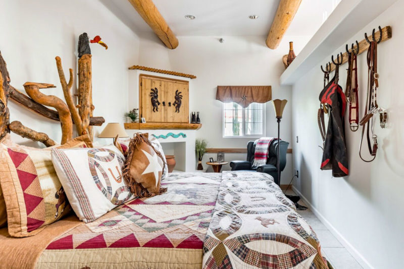Unique Airbnbs in Phoenix, Arizona: Cowboy Bunkhouse
