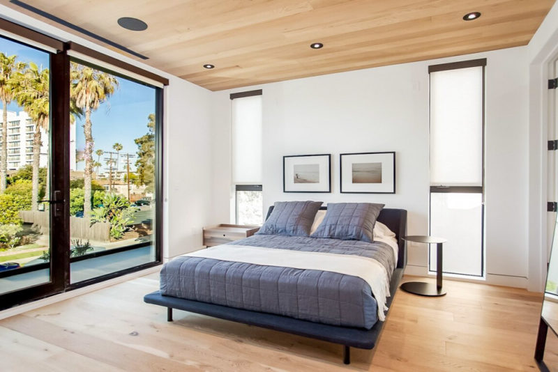Unique Airbnbs in Venice Beach, California: Modern Masterpiece House