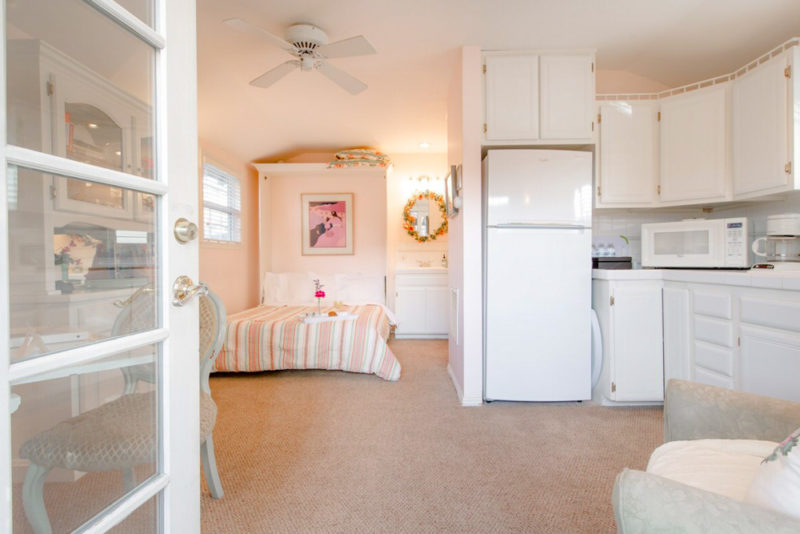 Airbnbs in Anaheim, California Vacation Homes: Olde Towne Orange Cottage