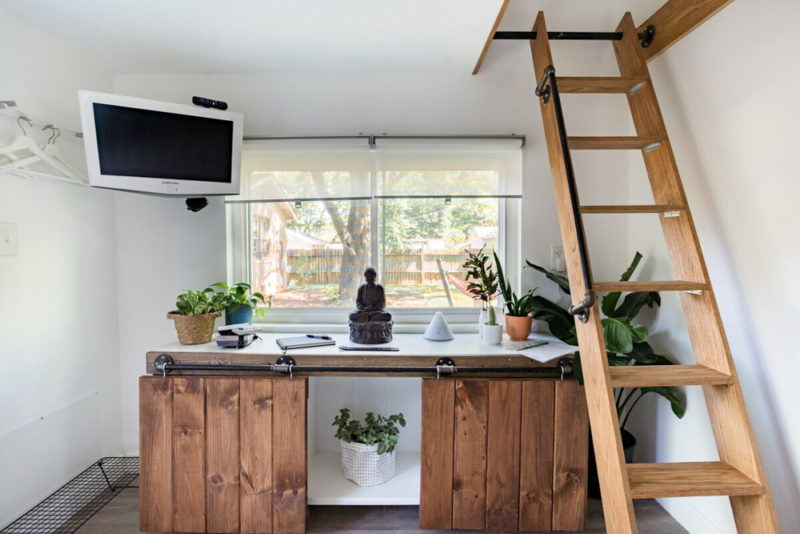 Airbnbs in Charlotte, North Carolina Vacation Homes: Tiny Barn