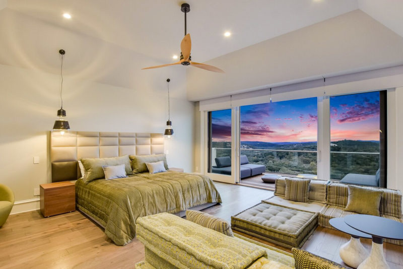 Airbnbs in San Antonio, Texas Vacation Homes: Luxury Retreat