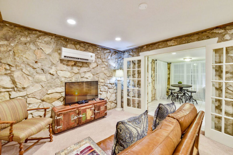 Airbnbs in San Antonio, Texas Vacation Homes: Stone Cottage