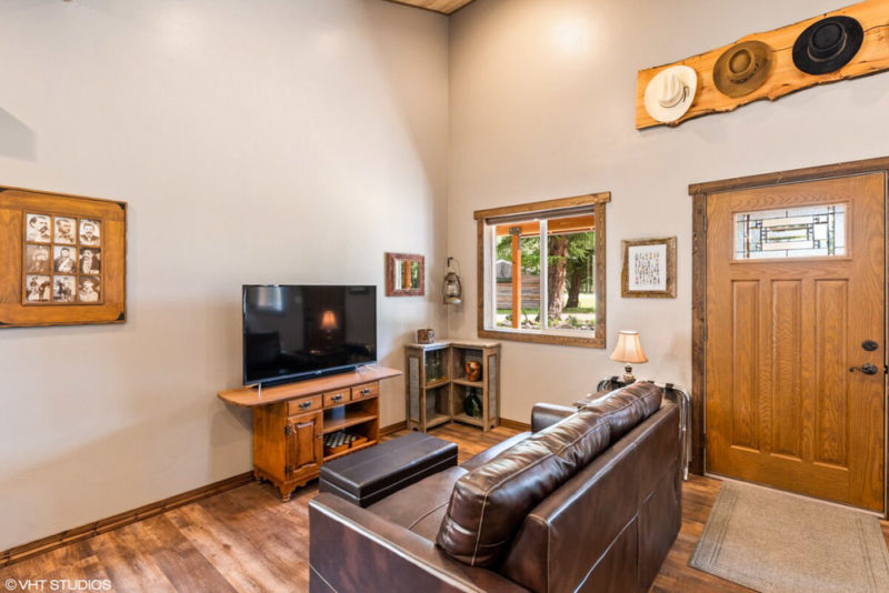 Airbnbs in Whitefish, Montana Vacation Homes: Joe's Saloon Tiny House