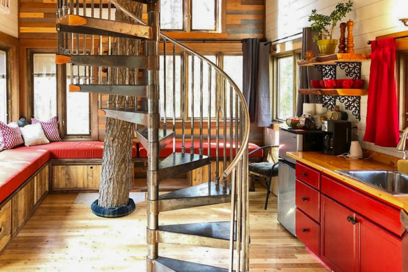 Airbnbs in Whitefish, Montana Vacation Homes: Meadowlark Treehouse