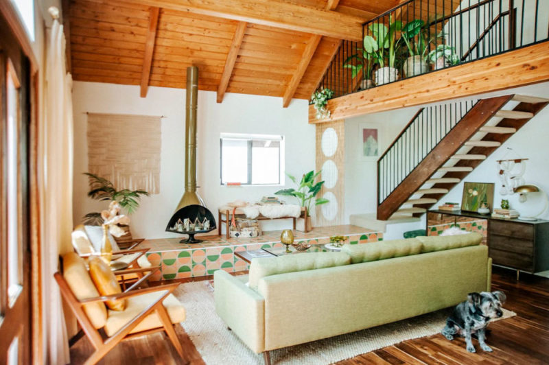 Best Airbnbs in Big Bear, California: Kitchy Cabin