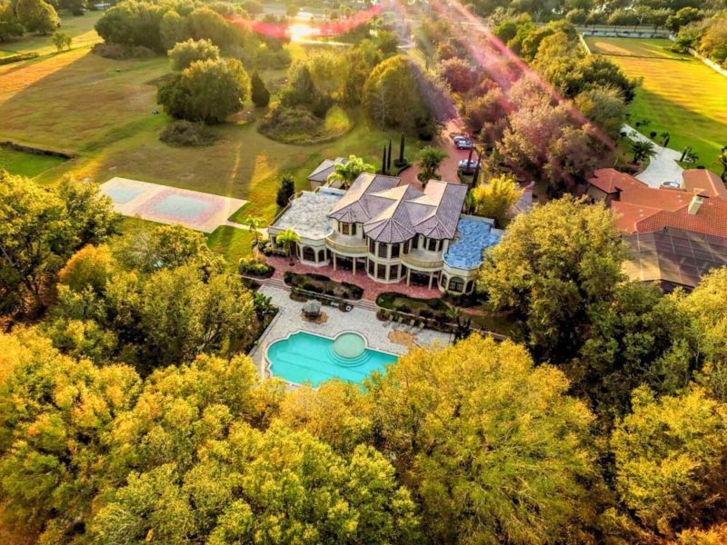 Best Airbnbs in Tampa, Florida: Villa Adriana