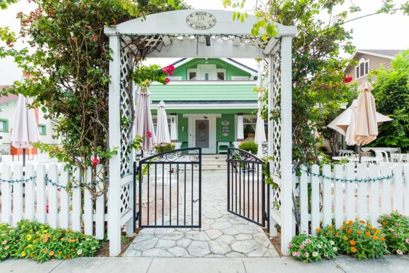 Best Anaheim Airbnbs and Vacation Rentals: Cottage Near University