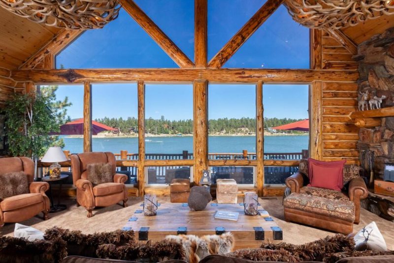 Best Big Bear Airbnbs & Vacation Homes: Lakefront Log Cabin