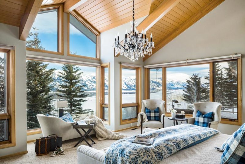 Best Jackson Hole Airbnbs & Vacation Rentals: Grand View Hideout Chalet