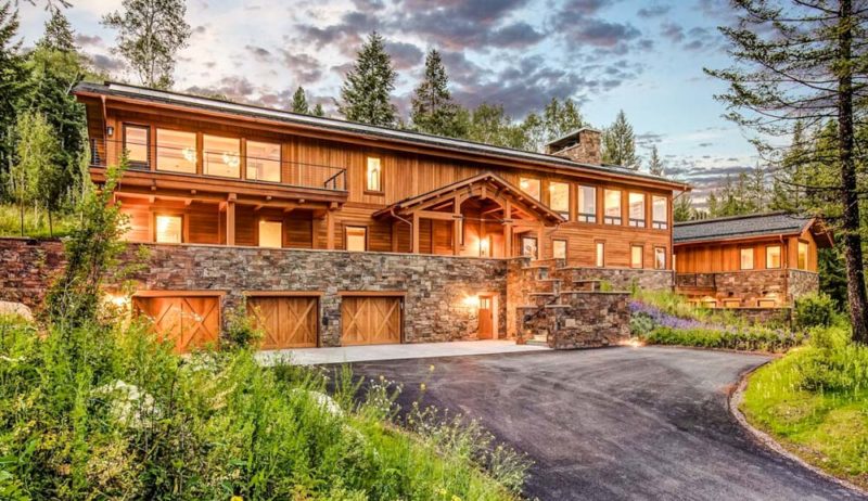 Best Jackson Hole Airbnbs & Vacation Rentals: Heartwood Lodge