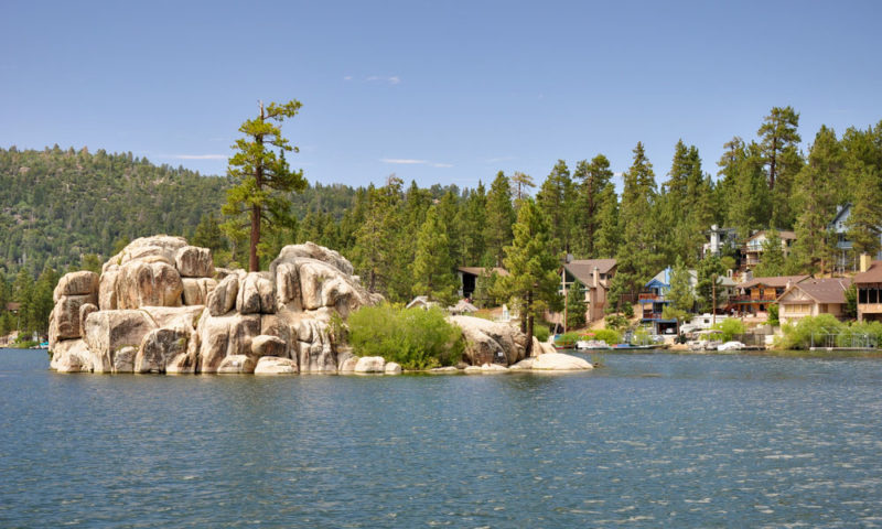 Big Bear Airbnb: Cabins, Lake Houses, Ski Chalets, & Vacation Rentals